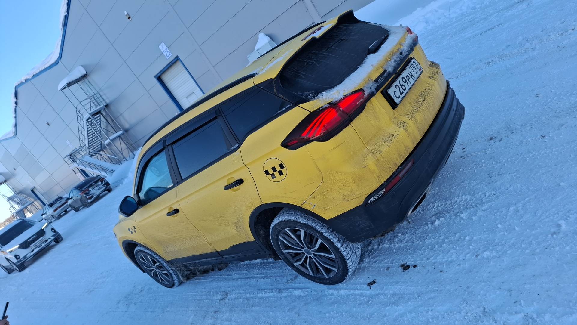 Geely Atlas Pro,  125 397 км, 2024 года в лизинг