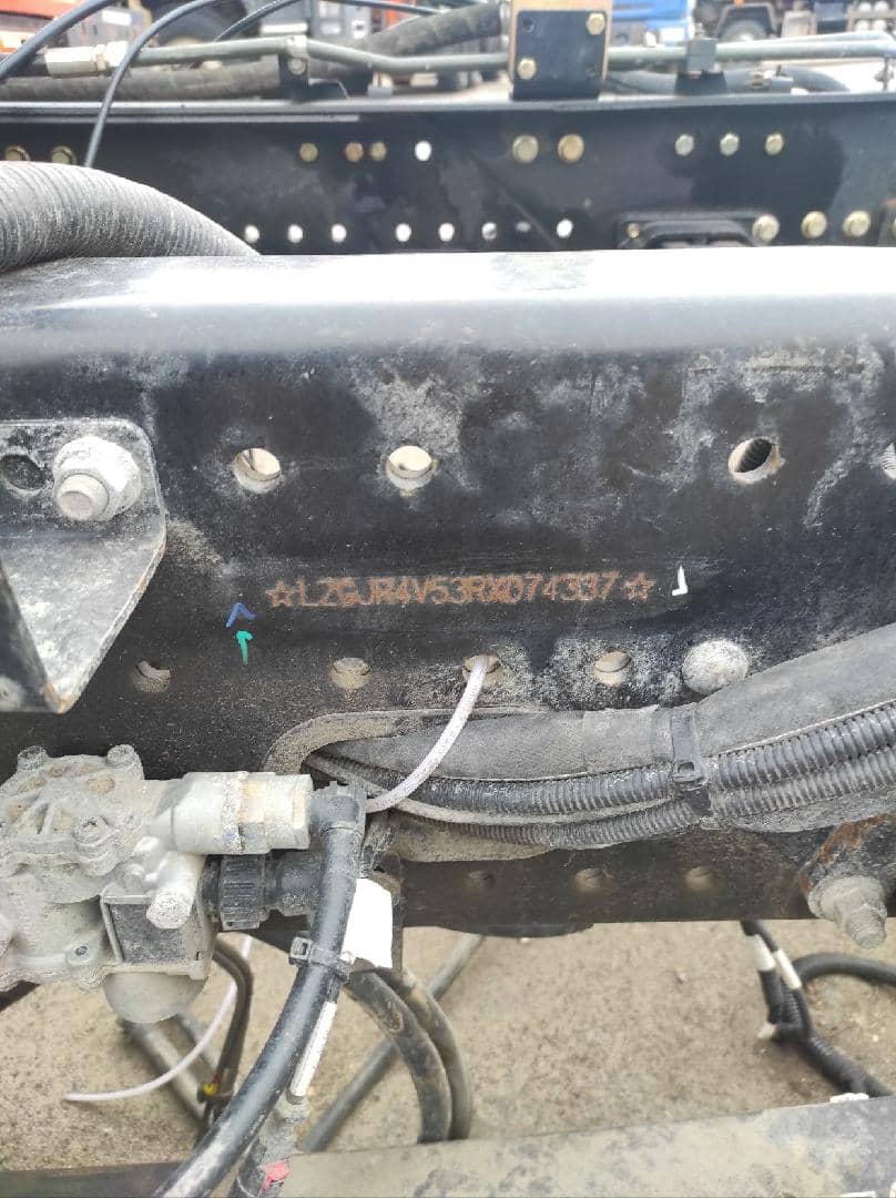 Shacman SX32586V385,  100 000 км, 2024 года