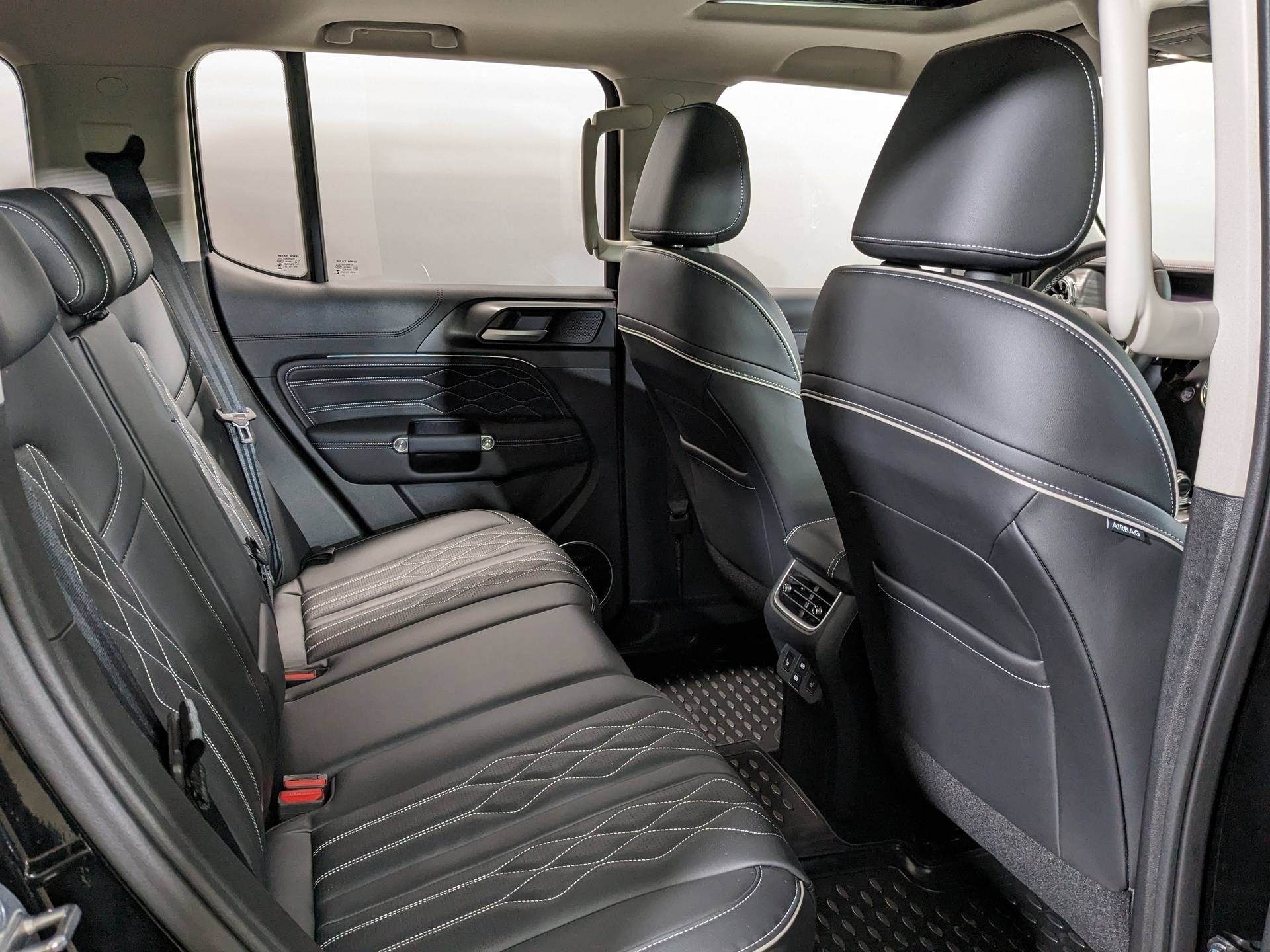 Tank 300 Adventure 2.0 8AT 4WD