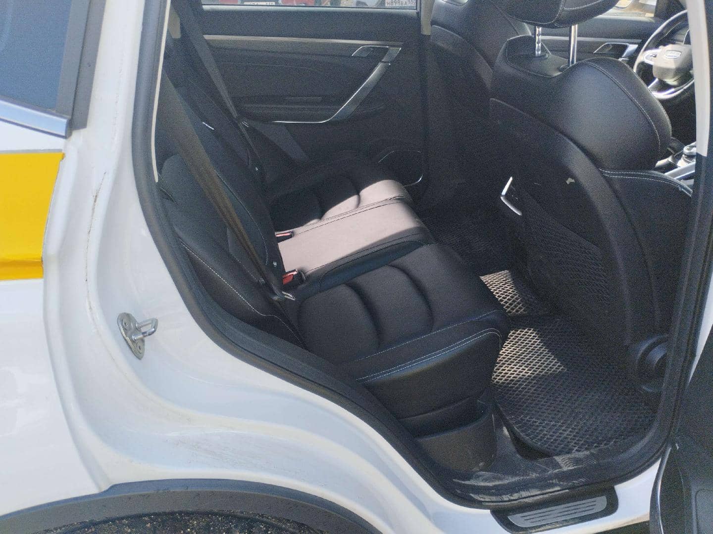 Geely Atlas Pro,  198 221 км, 2023 года в лизинг