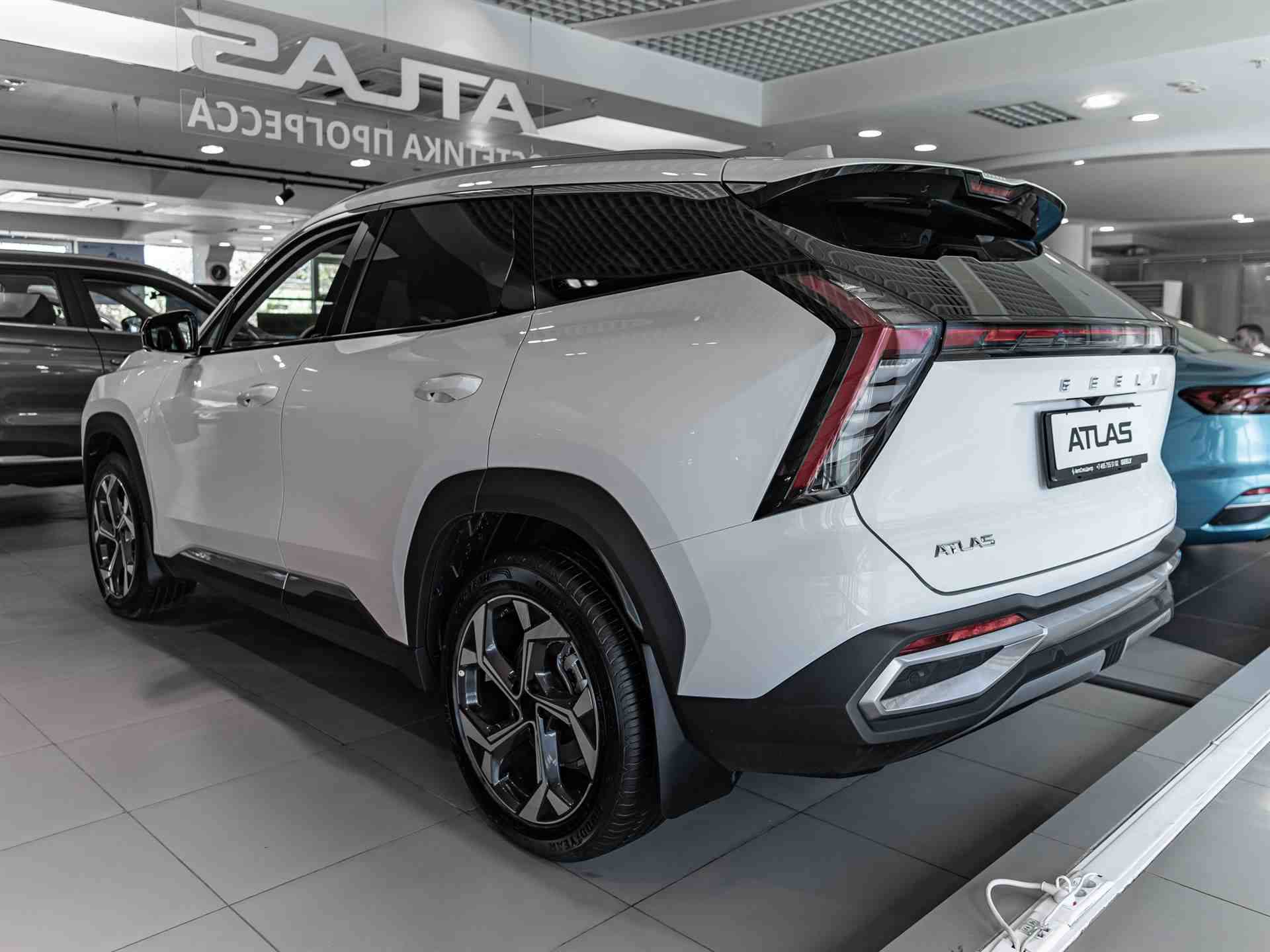 Geely Atlas Flagship 2.0T 8AT 4WD