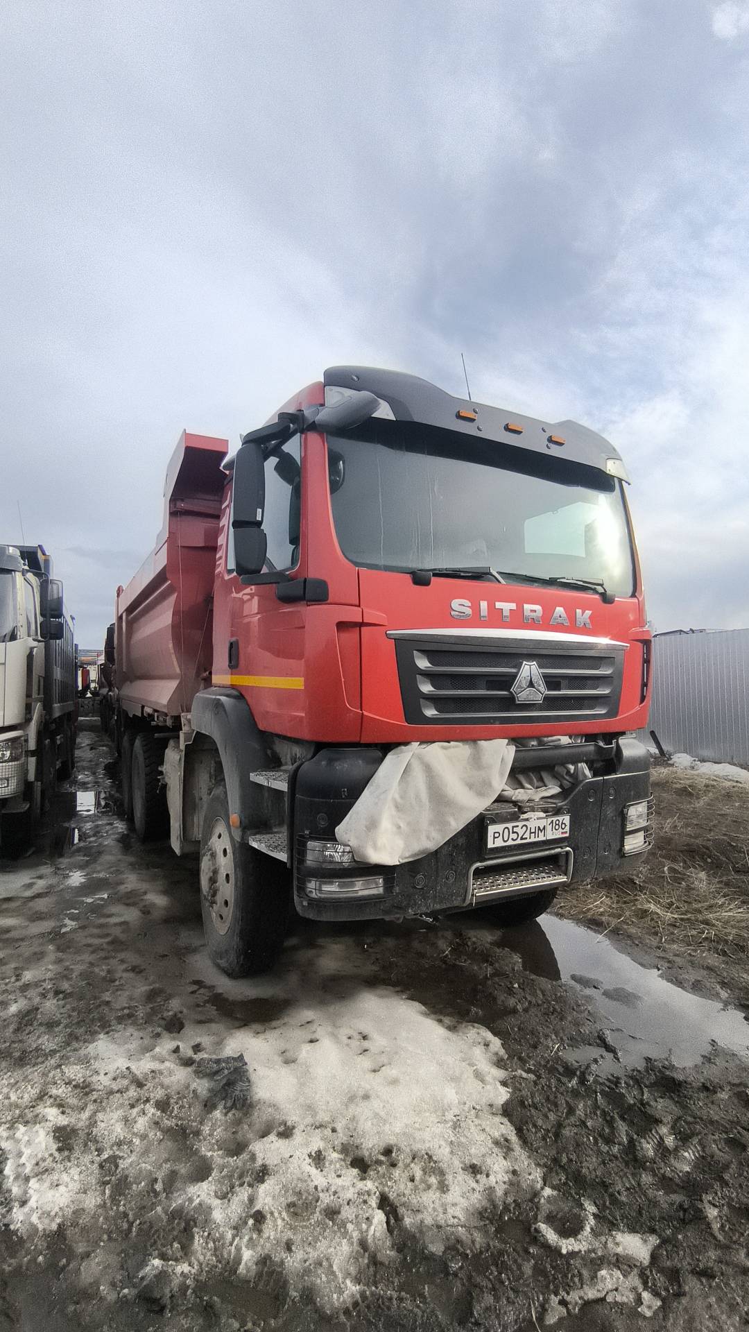 Sitrak ZZ3406V455ME,  99 726 км, 2024 года в лизинг