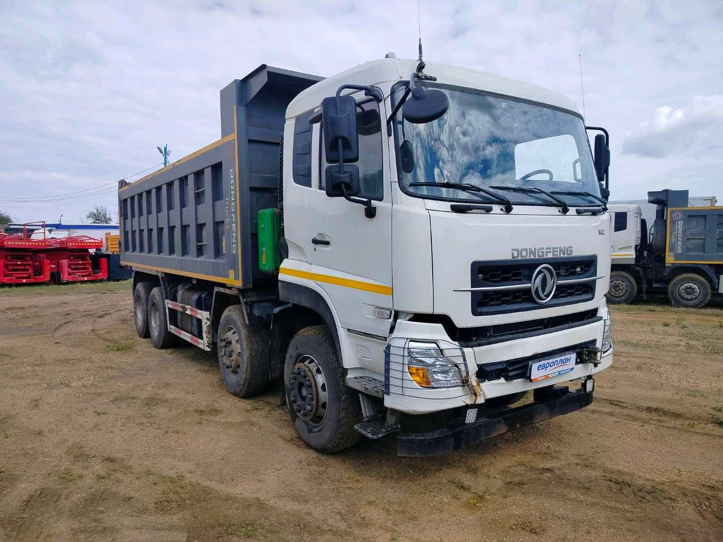 DongFeng DFH 3440 A 80 8x4,  104 257 км, 2023 года в лизинг