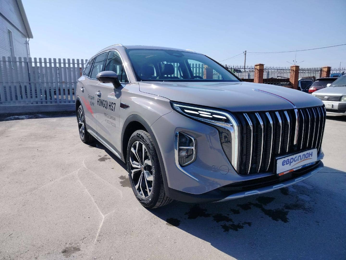 Hongqi HS7,  3 273 км, 2025 года в лизинг