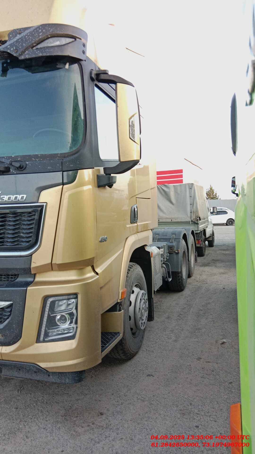 Shacman SX42584V324,  162 164 км, 2023 года в лизинг