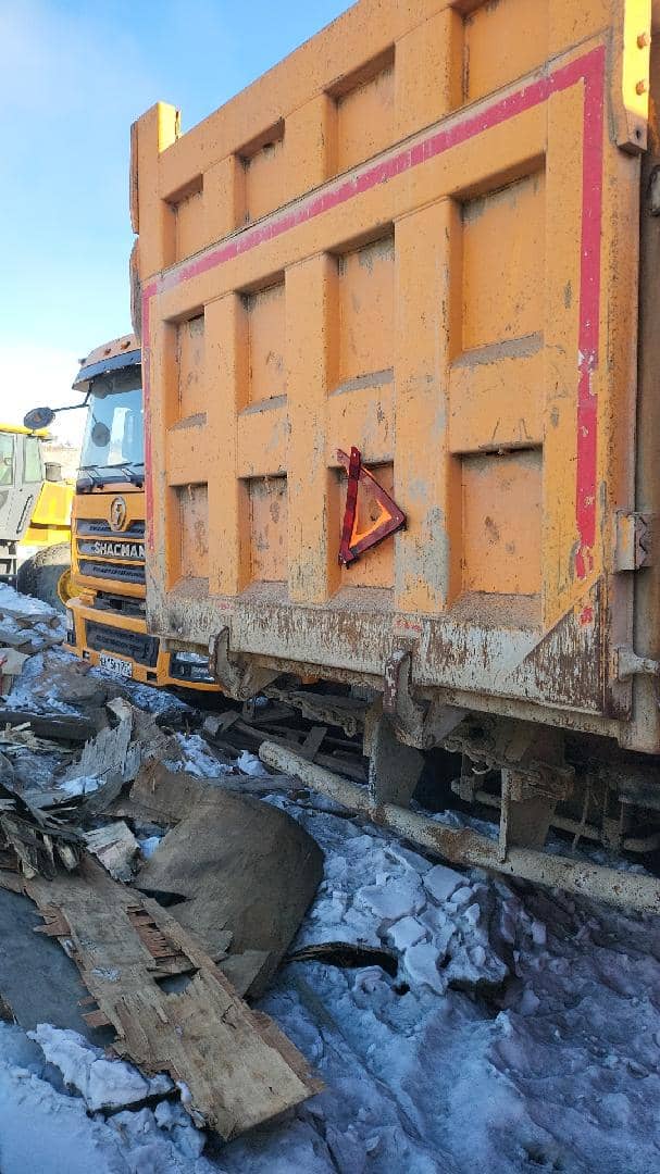 Shacman SX3318DT366 8x4,  285 822 км, 2021 года в лизинг