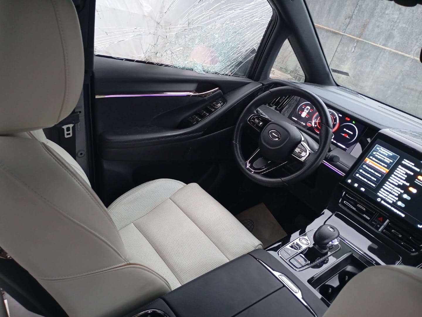GAC M8,  31 694 км, 2024 года в лизинг