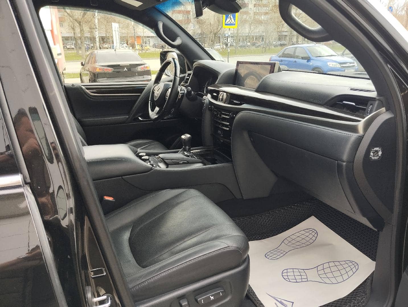 Lexus LX 450d,  150 099 км, 2021 года в лизинг