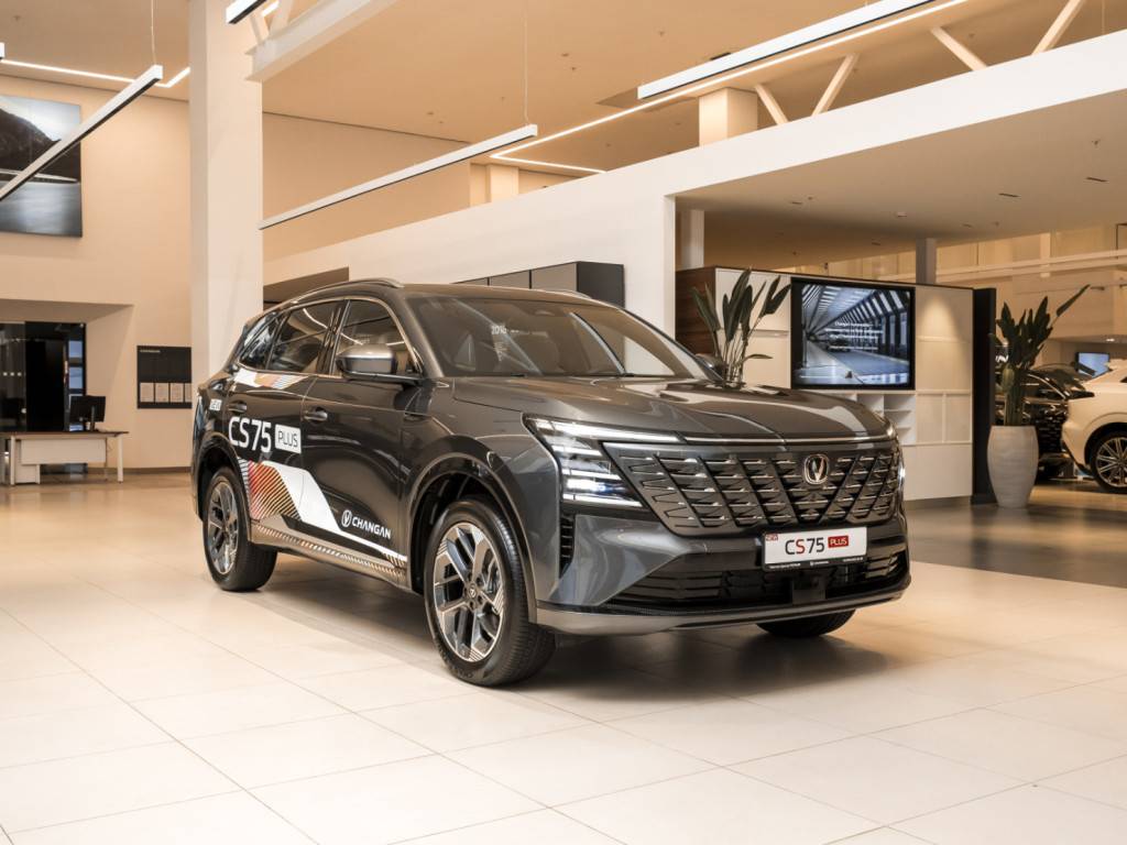 Changan CS75 Plus Luxe 2.0AT 233hp