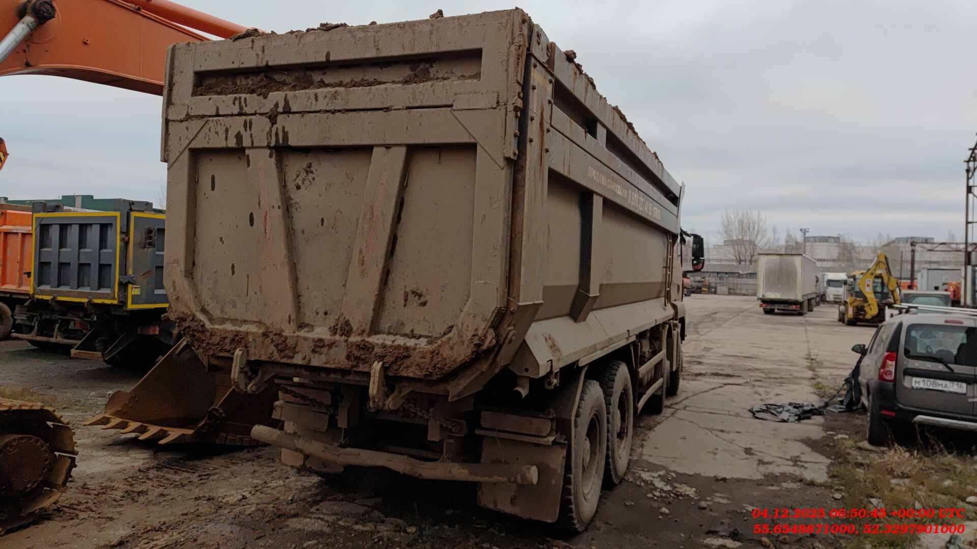 HOWO ZZ3317V386GE1 8х4,  250 016 км, 2023 года в лизинг