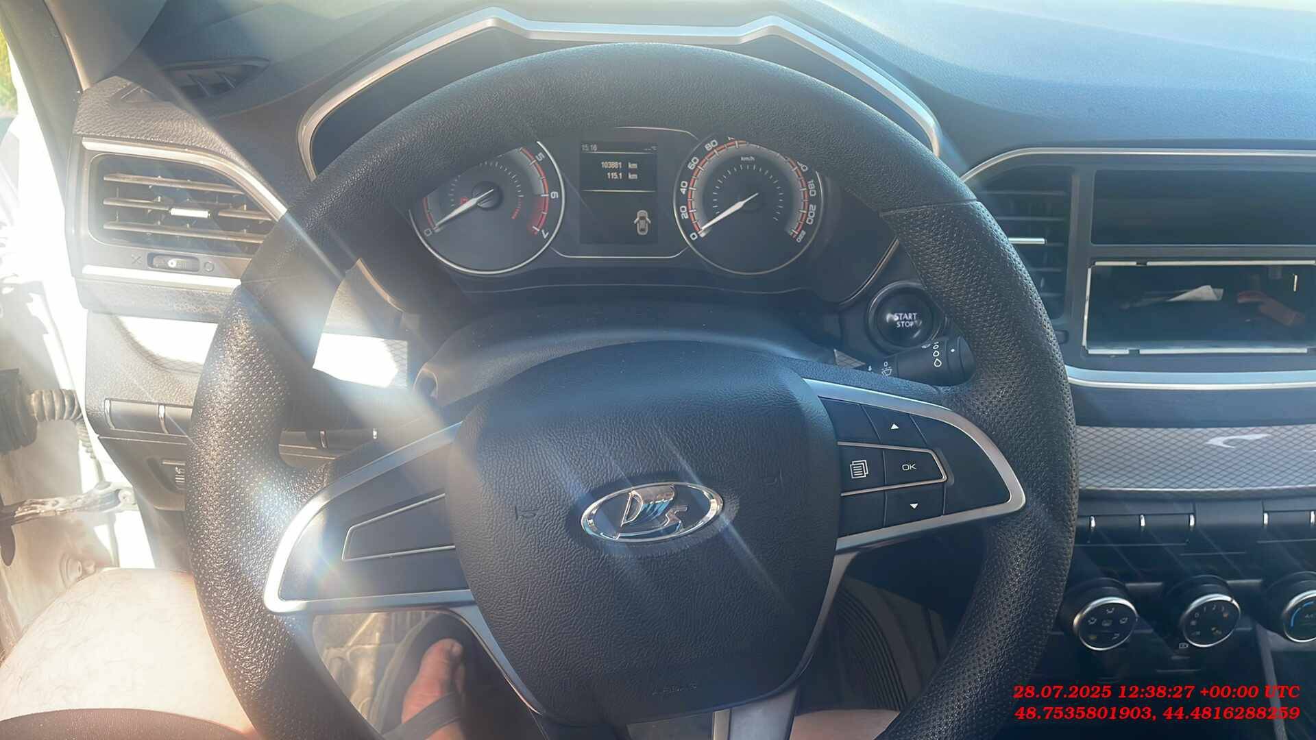 Lada Vesta седан,  103 881 км, 2023 года в лизинг
