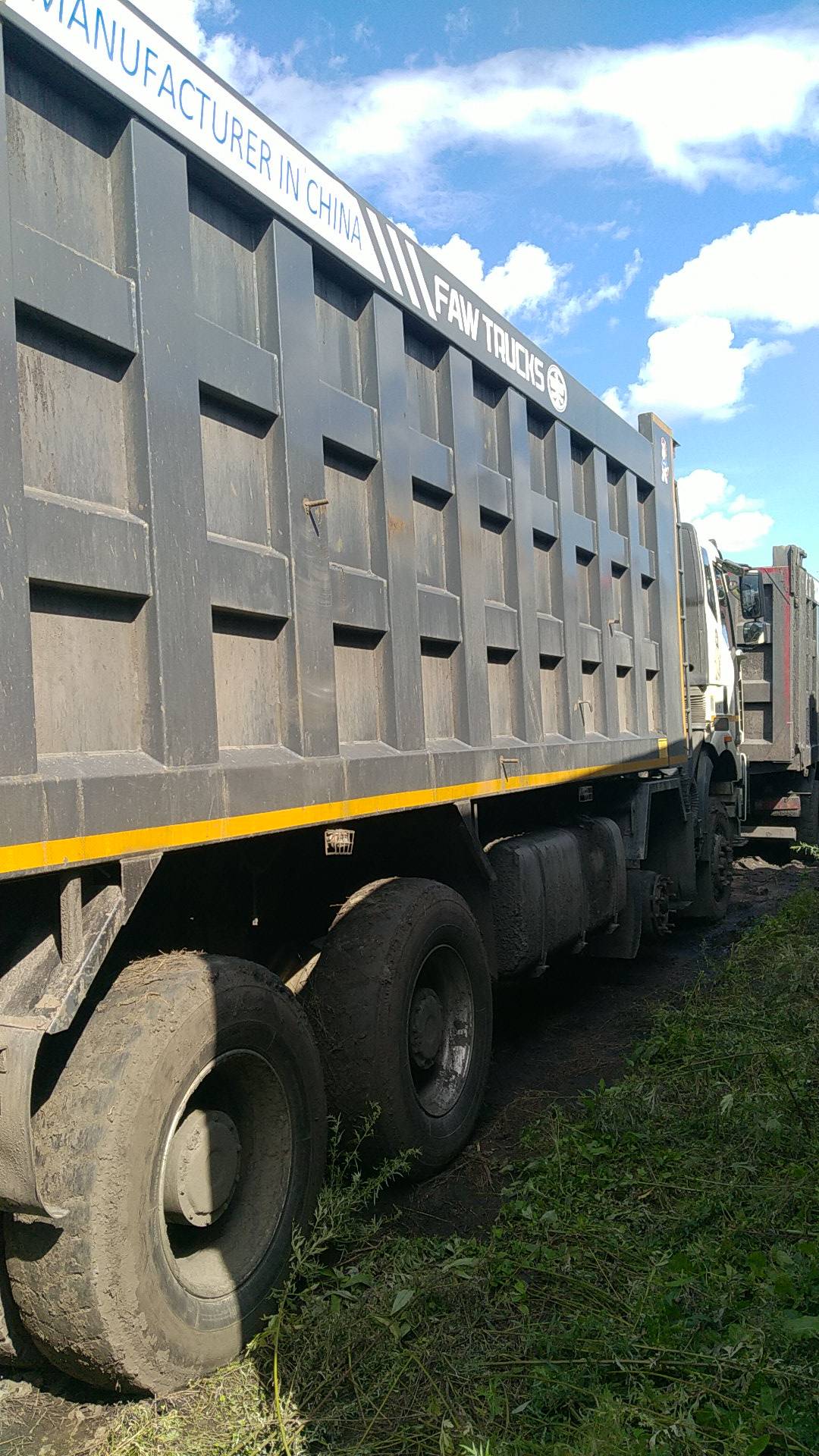 FAW CA3310P66K24T4E5 8х4,  111 783 км, 2023 года в лизинг