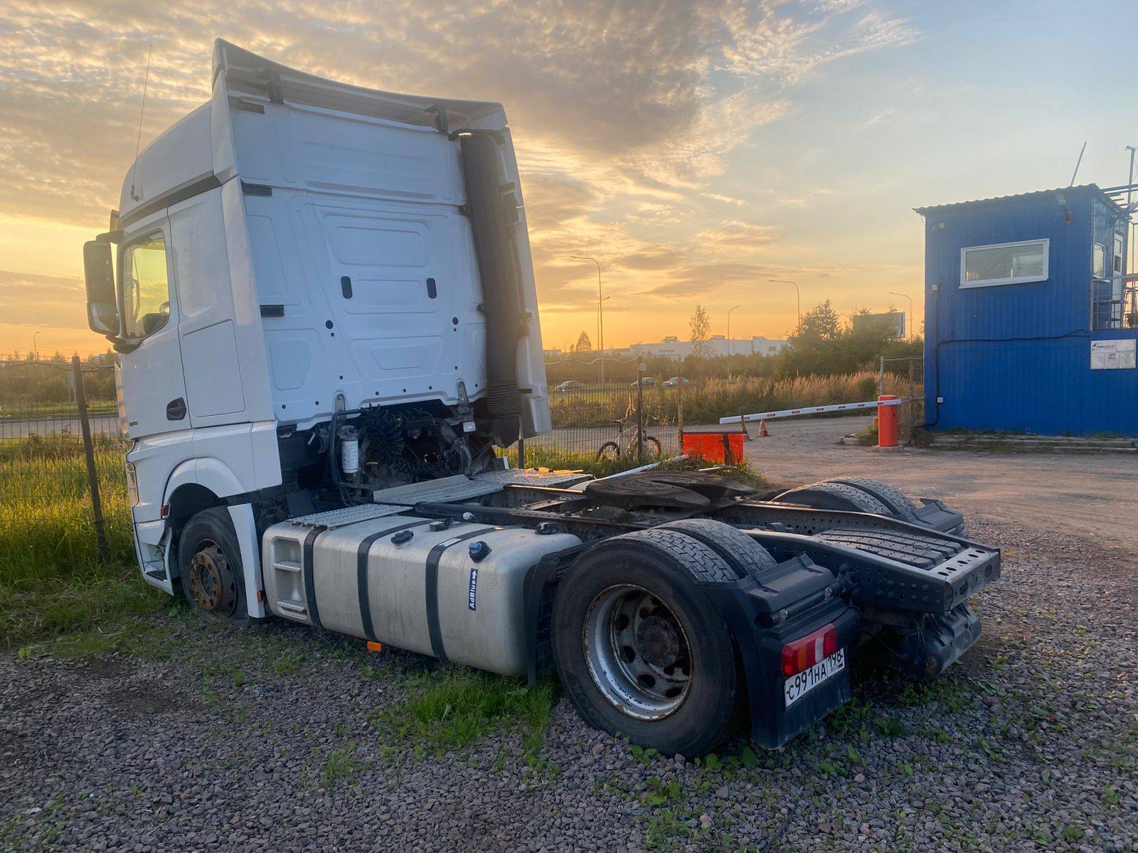 Mercedes-Benz Actros 4 1845 LS 4x2 (BigSpace),  708 295 км, 2018 года в лизинг