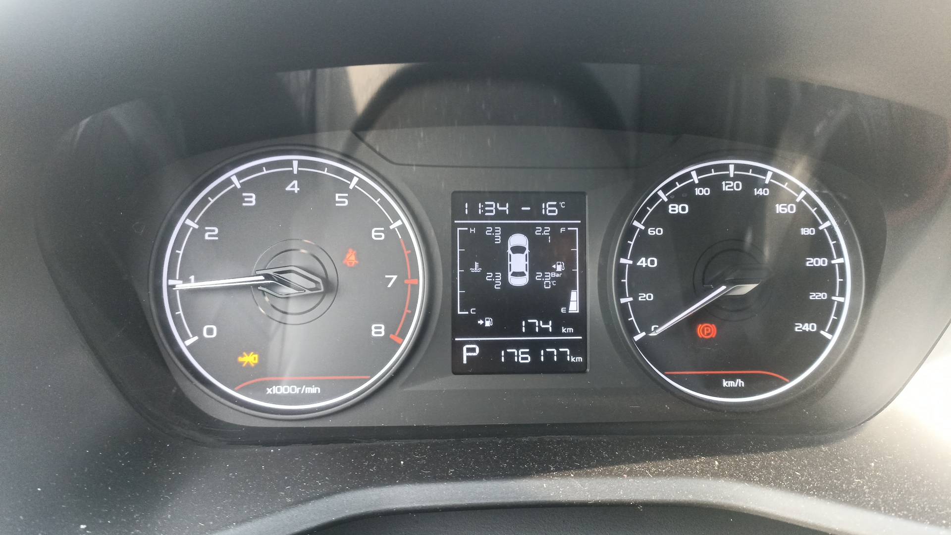 Geely Emgrand,  176 177 км, 2023 года в лизинг