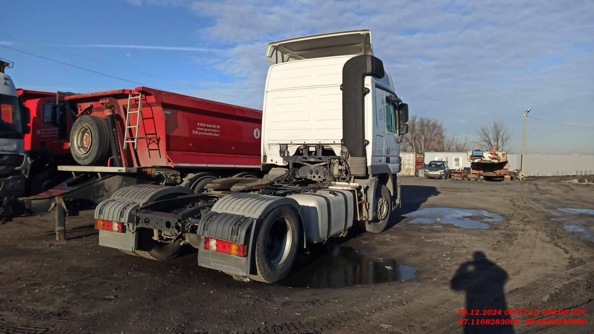 Mercedes-Benz Actros 3 1844 LS 4x2 (Megaspace),  696 089 км, 2018 года
