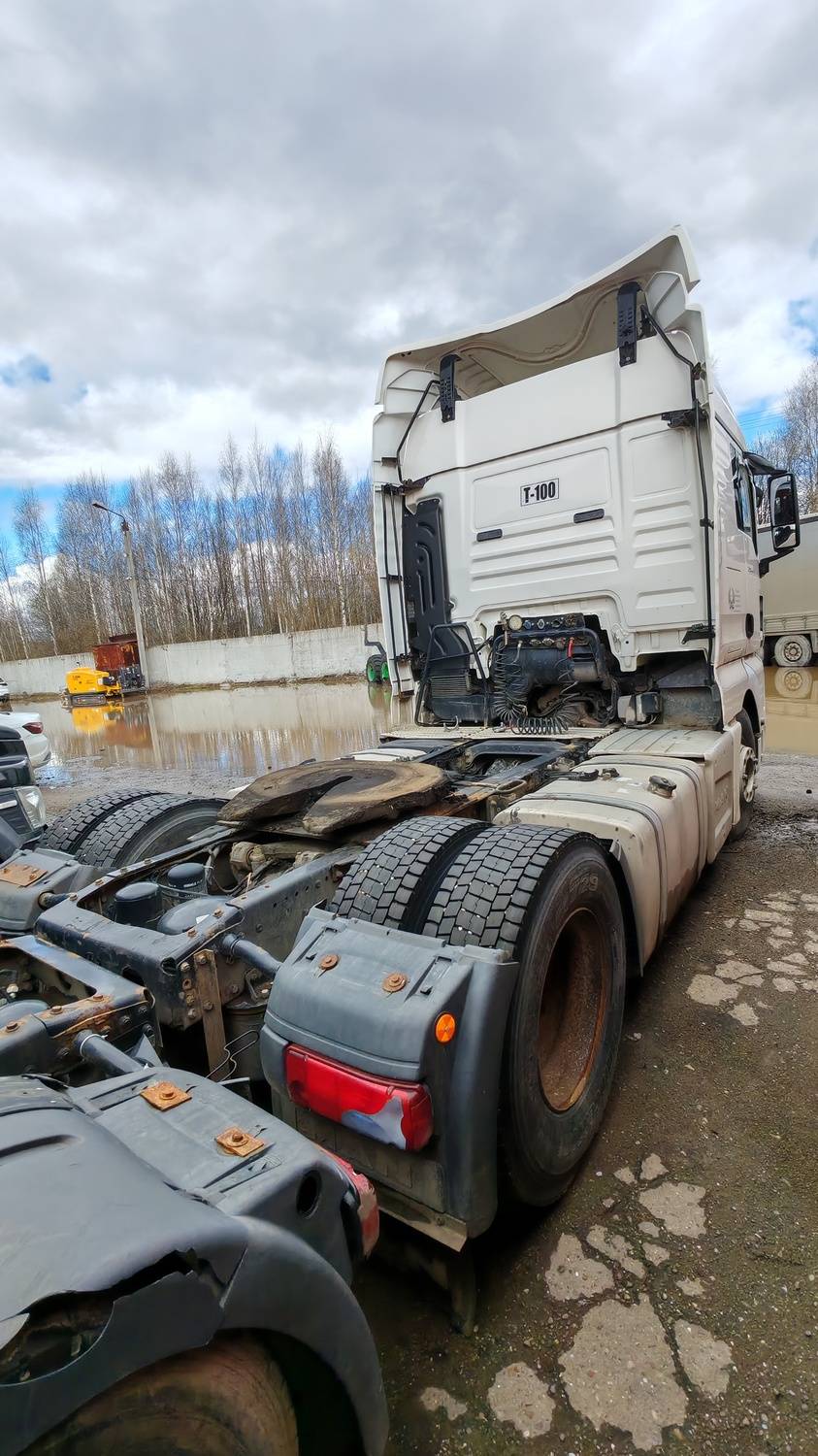 MAN TGX 18.440 4X2 BLS (XL),  937 637 км, 2015 года в лизинг
