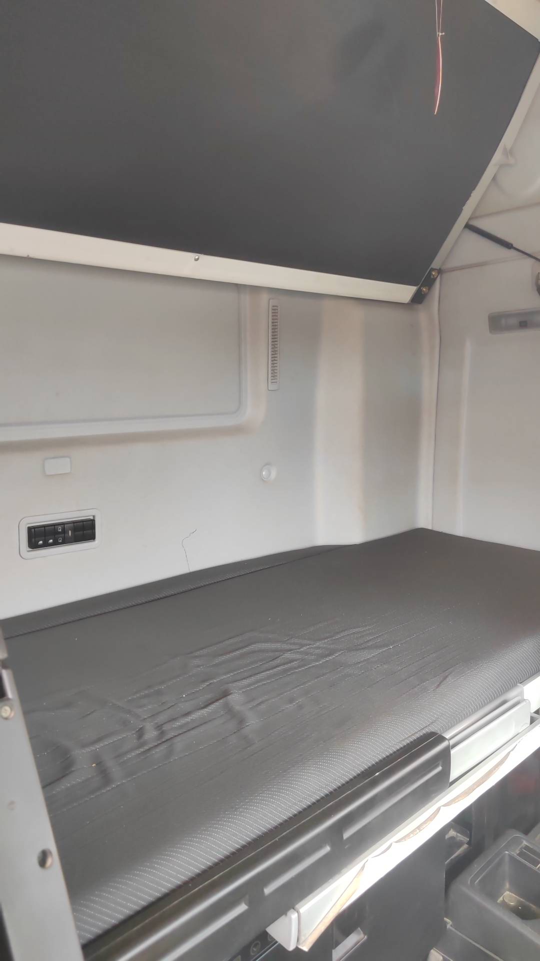 Sitrak C7H 4x2 ZZ4186V361HE,  119 290 км, 2023 года в лизинг