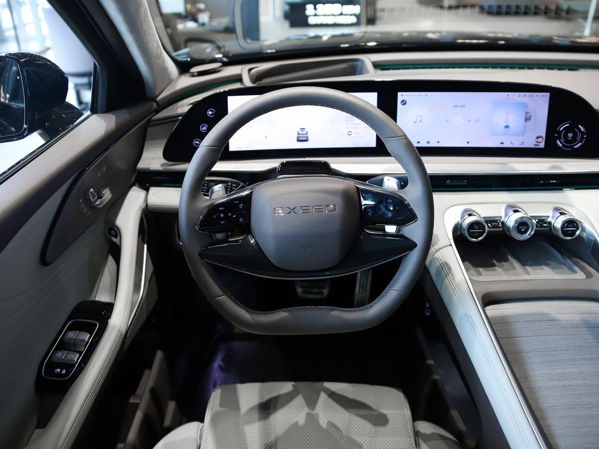 EXEED RX Флагман 2.0Т АТ полный привод (Flagship)