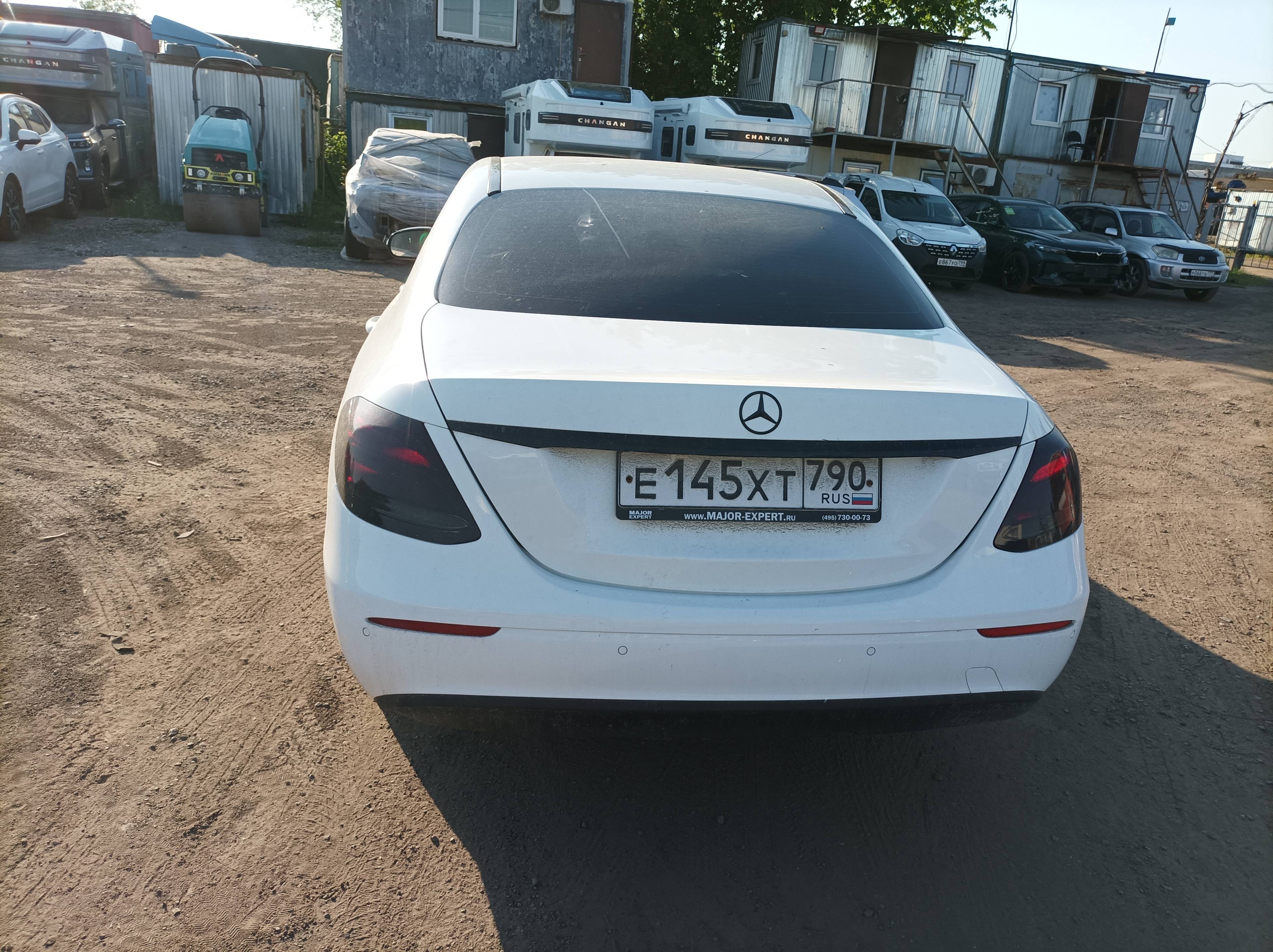 Mercedes-Benz E седан,  216 386 км, 2018 года в лизинг