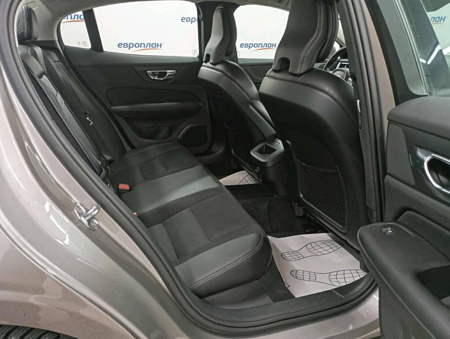 Volvo S60,  79 623 км, 2020 года в лизинг