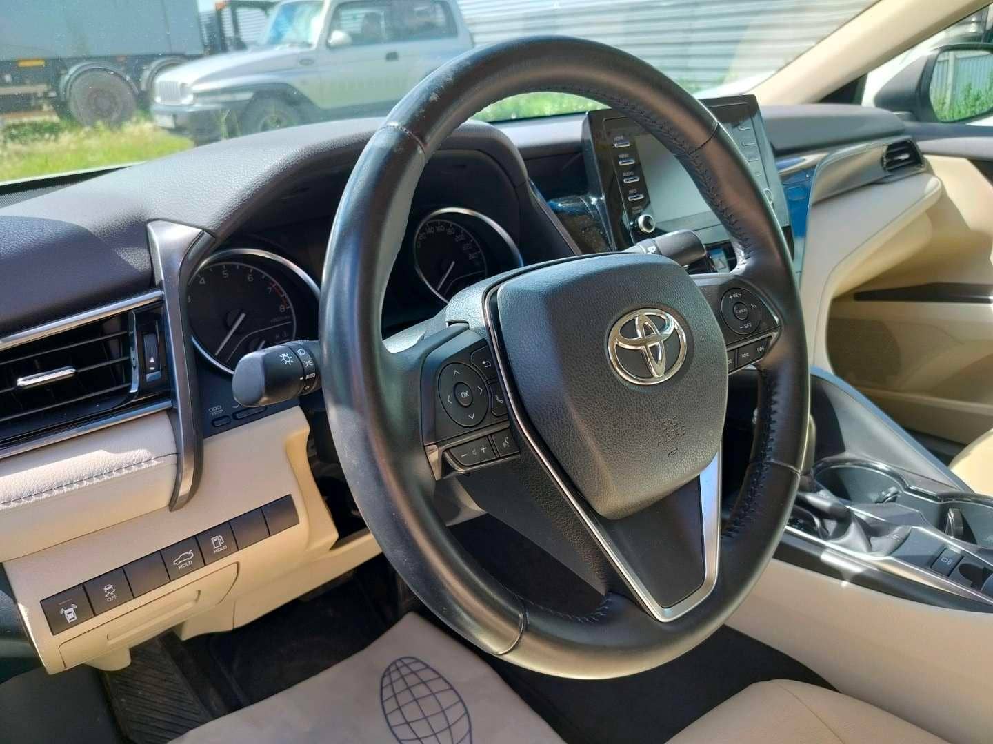 Toyota Camry,  184 731 км, 2022 года в лизинг