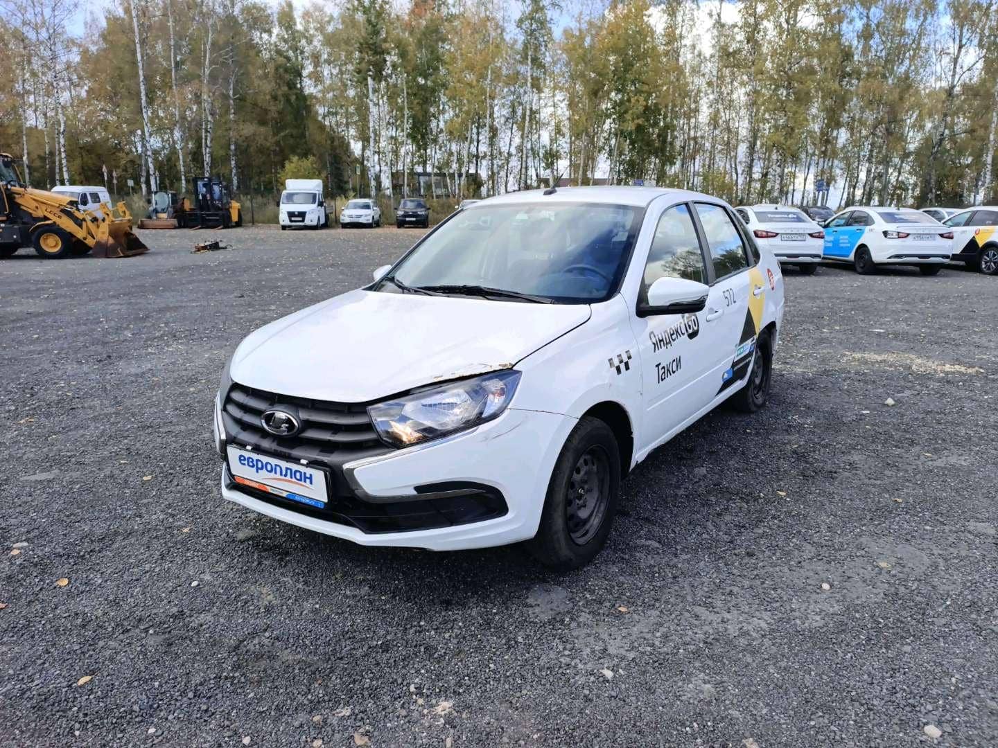 Lada Granta седан,  197 028 км, 2023 года в лизинг