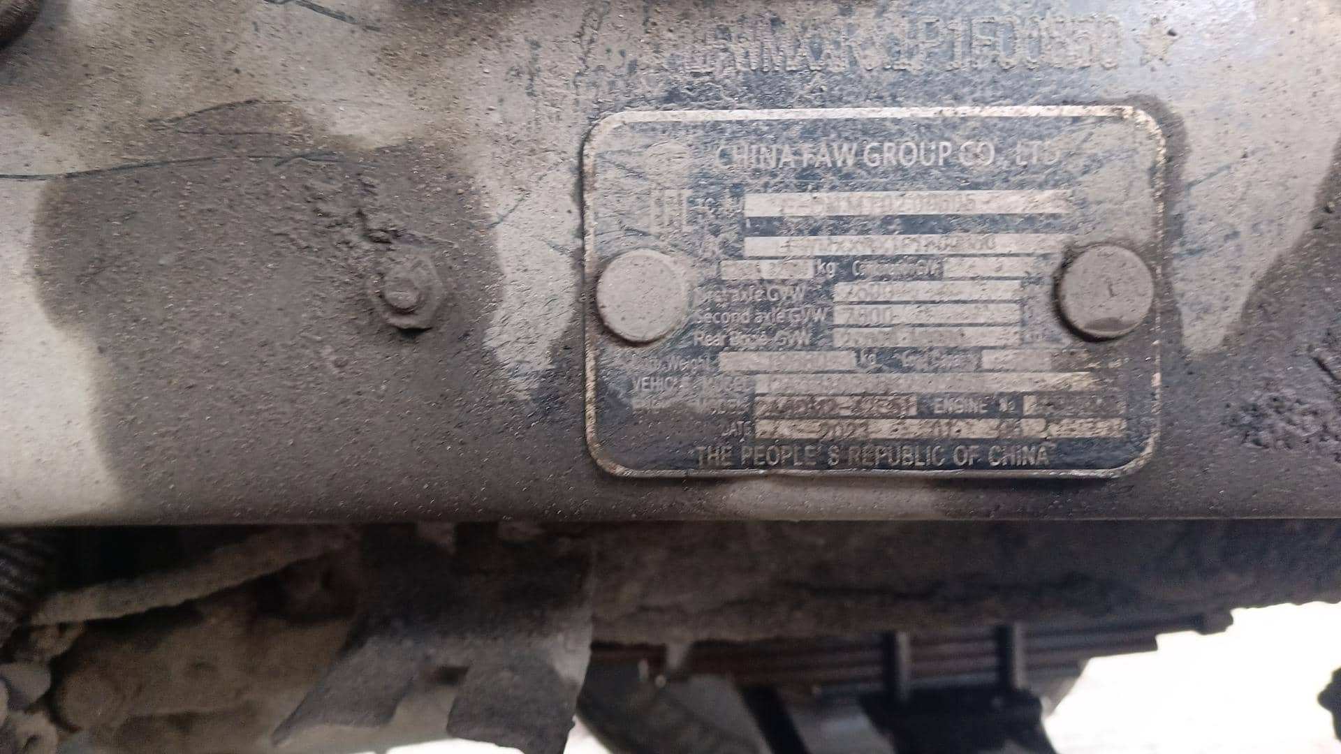 FAW CA3310P66K24T4E5 8х4,  363 862 км, 2023 года в лизинг