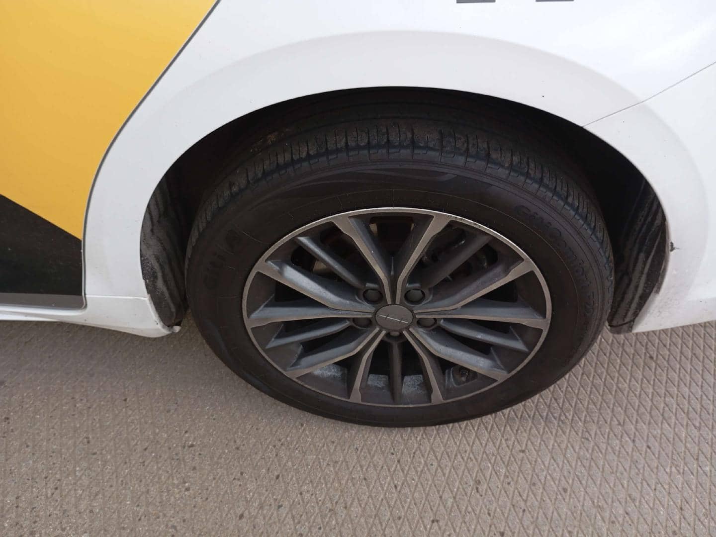 Geely Preface,  141 576 км, 2024 года в лизинг