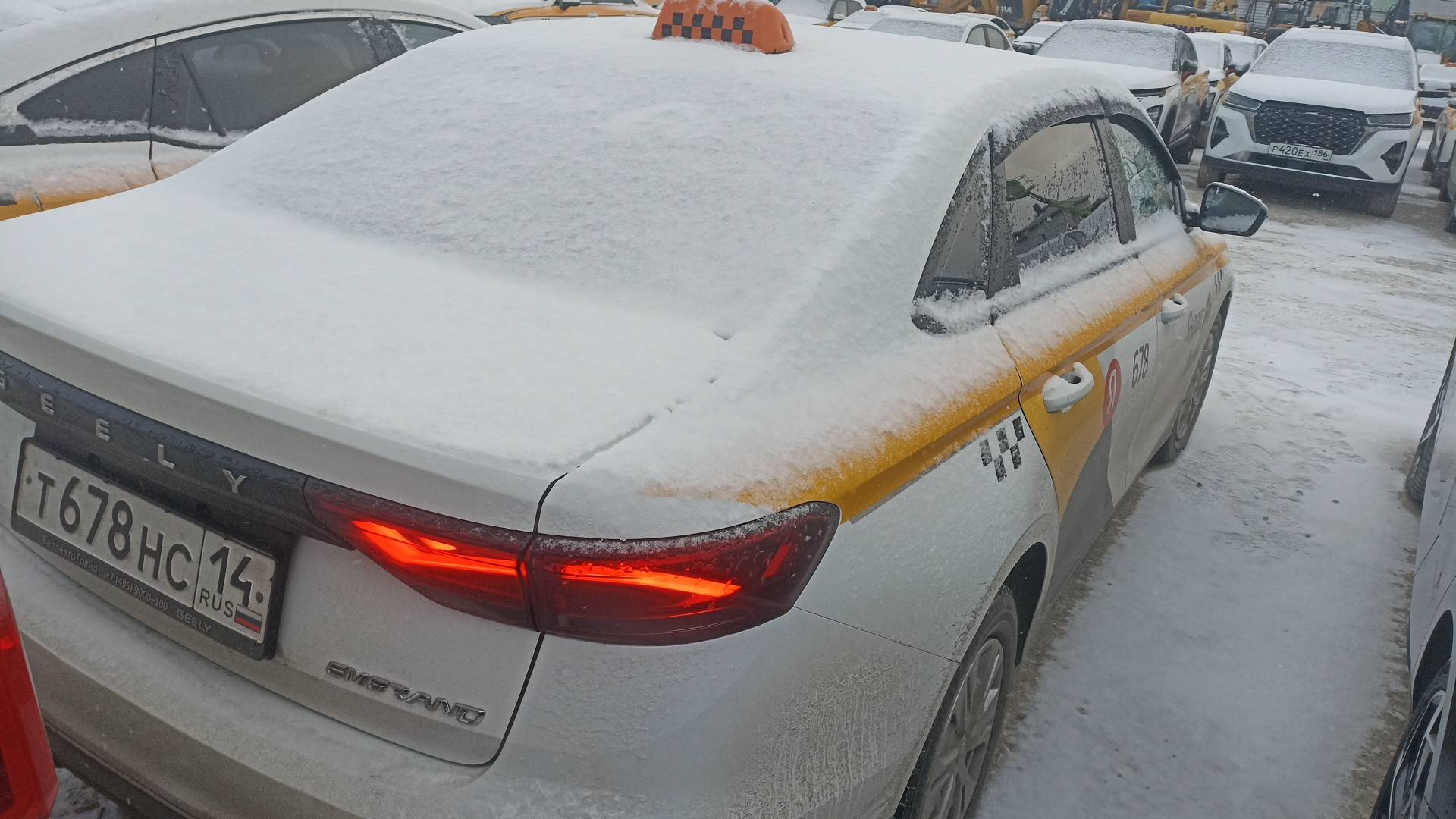 Geely Emgrand,  128 336 км, 2024 года в лизинг