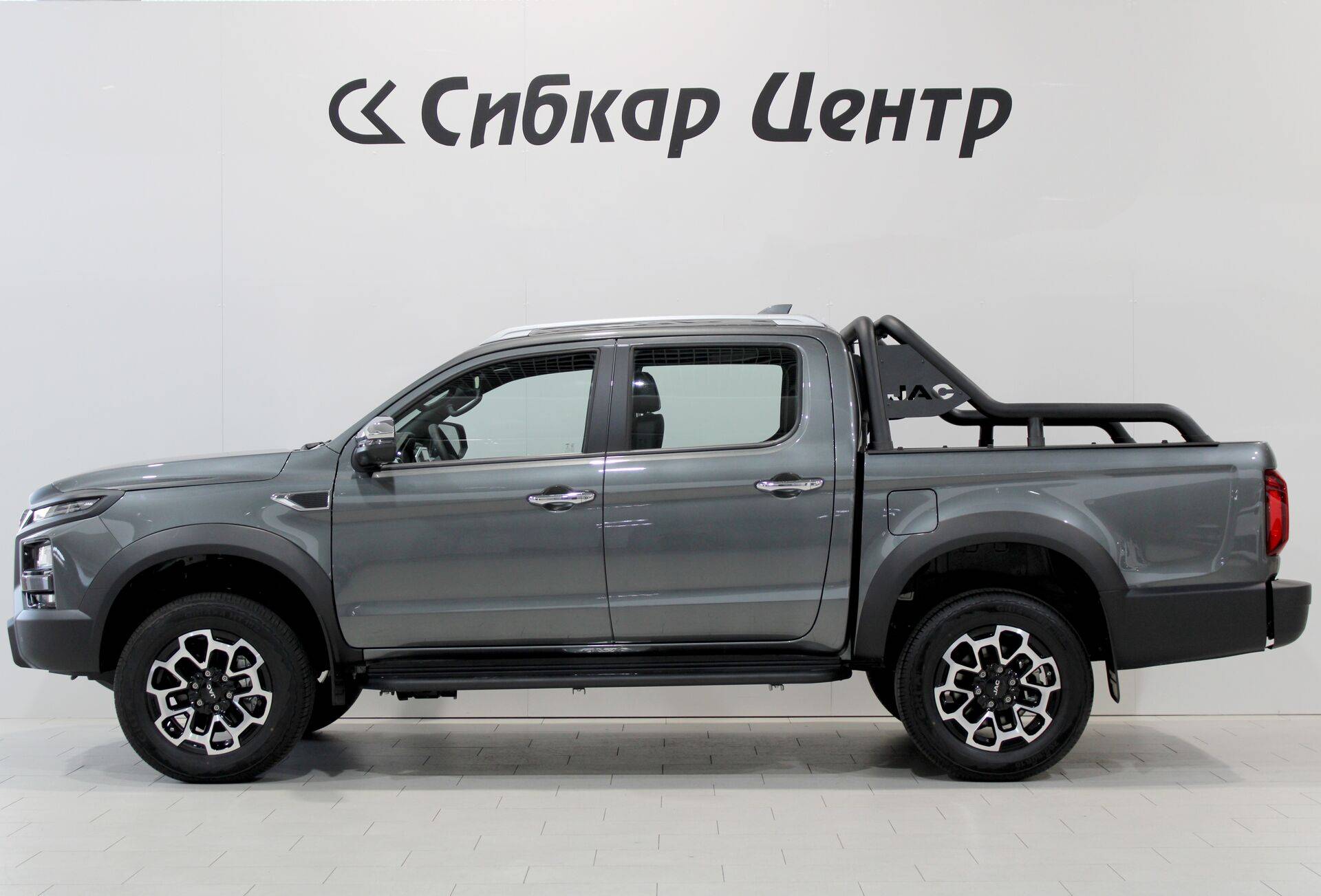 JAC T9 Explore 2.0T AT 4WD
