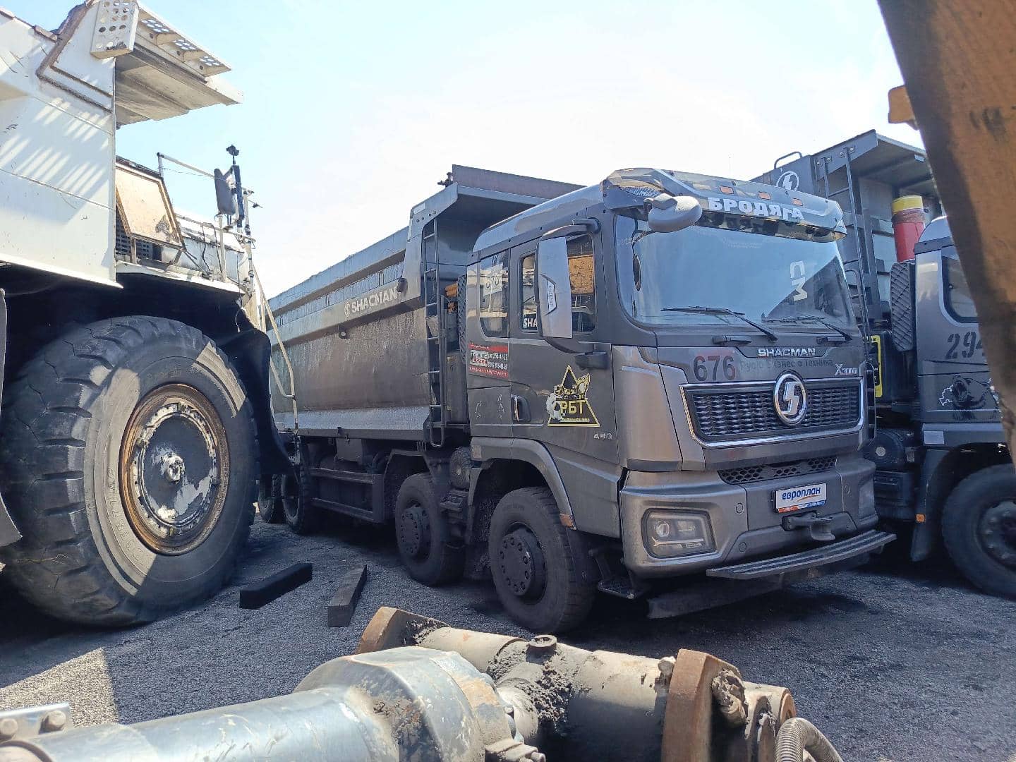 Shacman SX33186V366,  100 047 км, 2024 года в лизинг