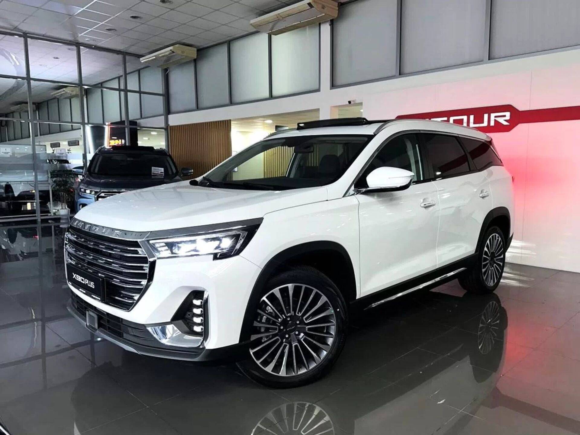 Jetour X90 Plus 1.6TGDI-7DCT Luxury