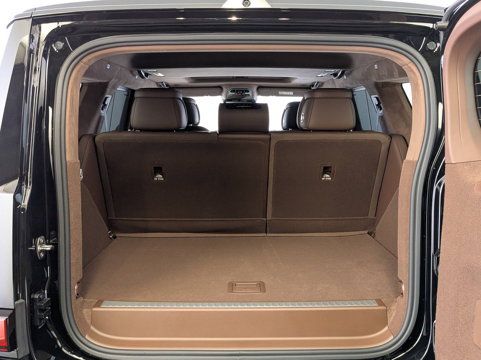 Tank 700 Техно Премиум 3.0 гибрид АТ полный привод