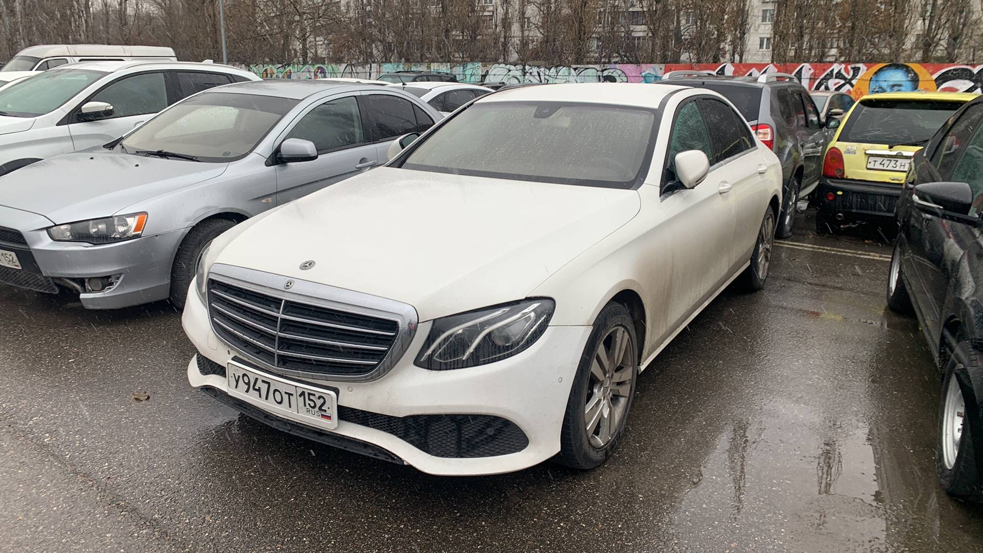Mercedes-Benz E седан,  240 000 км, 2018 года в лизинг