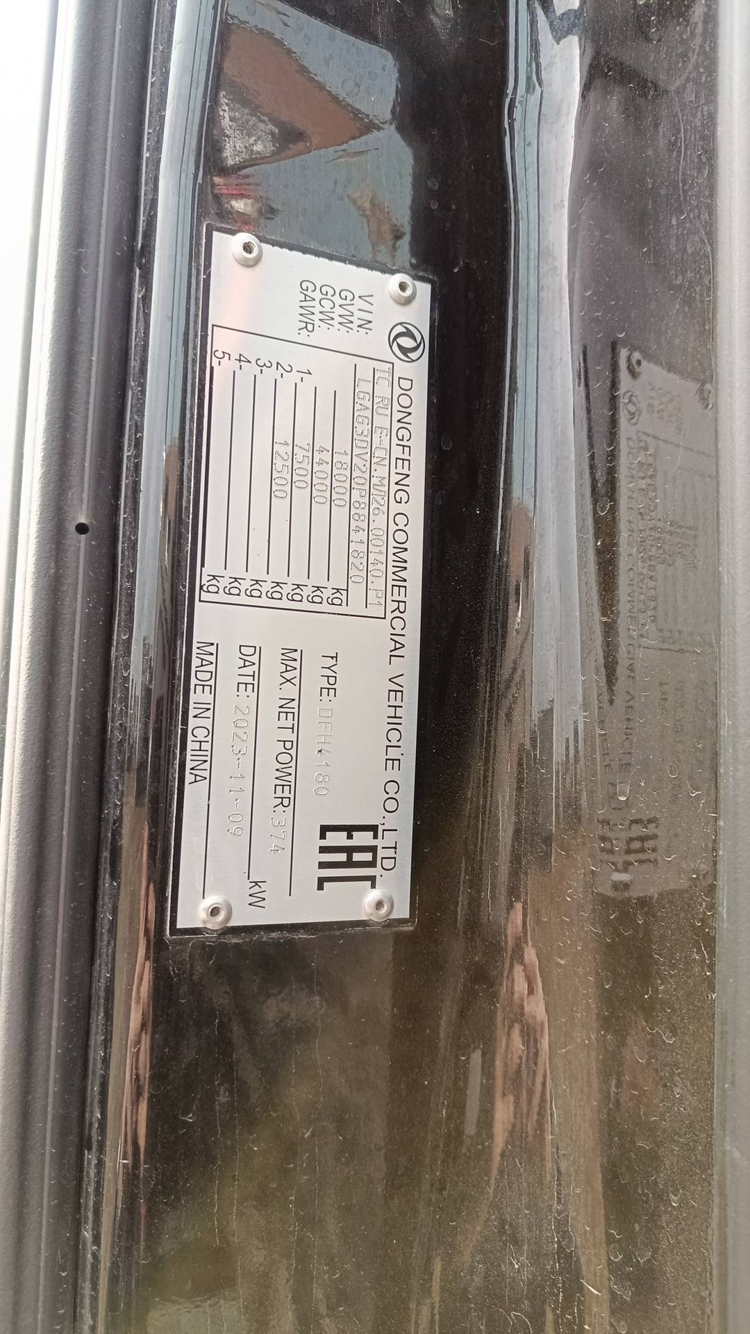 DongFeng DFH4180 4x2,  189 435 км, 2023 года в лизинг