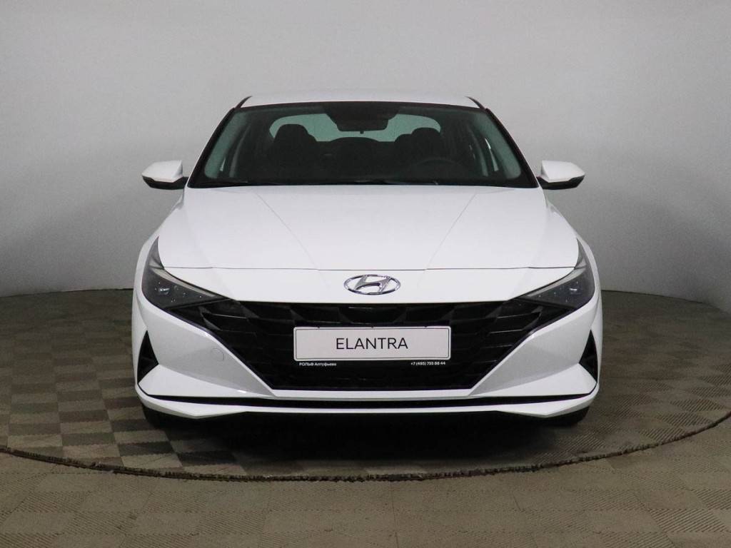 Hyundai Elantra LUXE 1.5 CVT