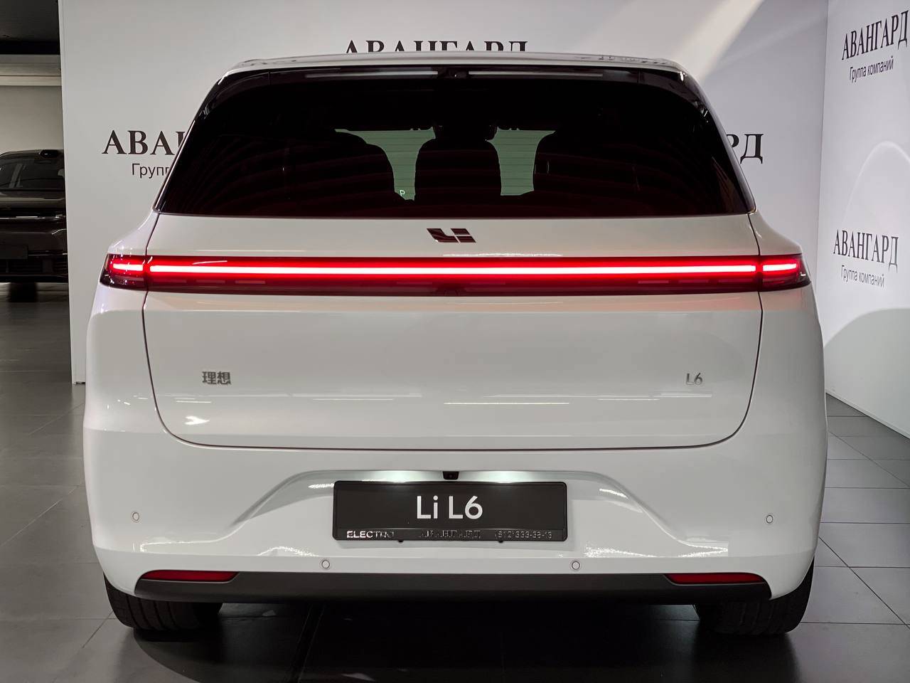 Lixiang Л6 (L6) Про (Pro)