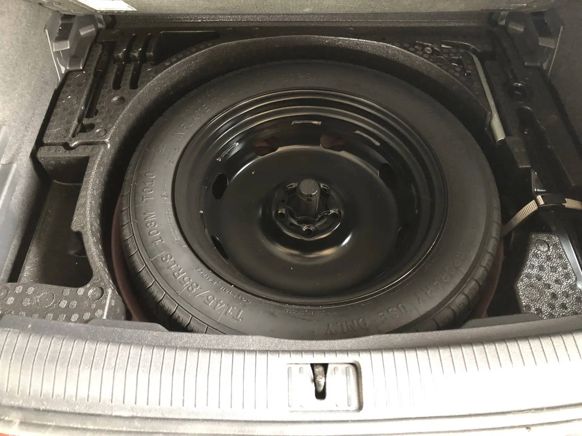 Volkswagen Tiguan,  52 606 км, 2022 года в лизинг