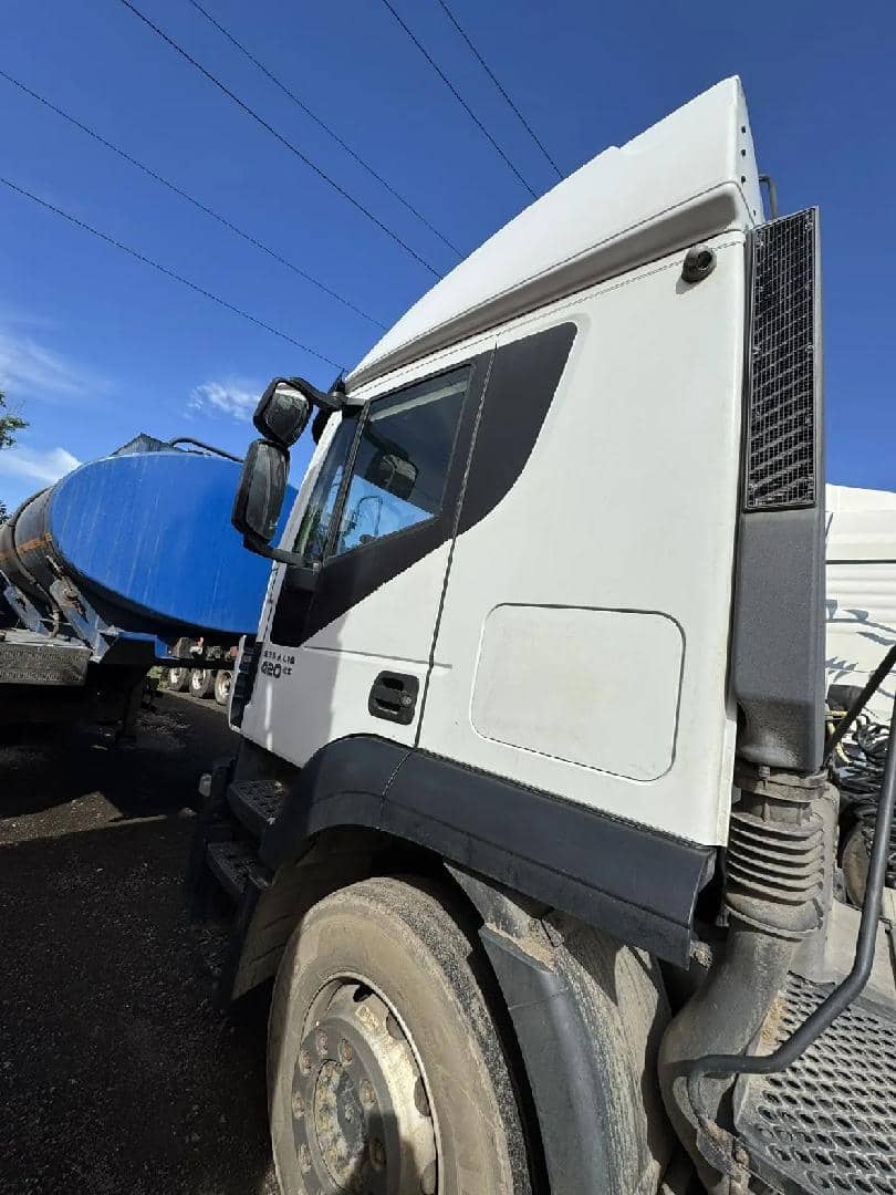 IVECO Stralis AT440S42T/P RR 4x2 (HI-ROAD),  870 000 км, 2018 года в лизинг