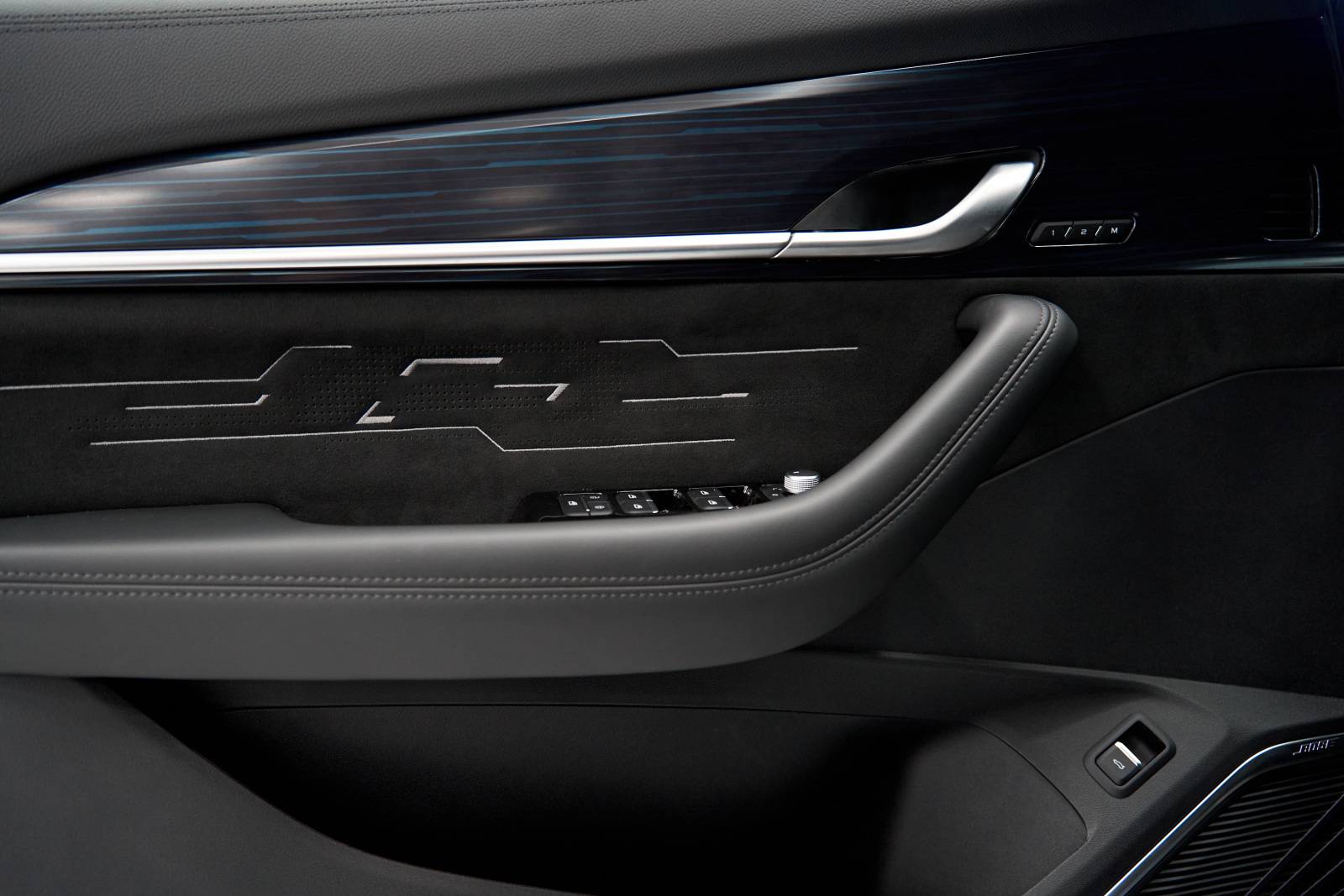 Geely Monjaro Exclusive 2.0T (238 hp) 8AT 4WD