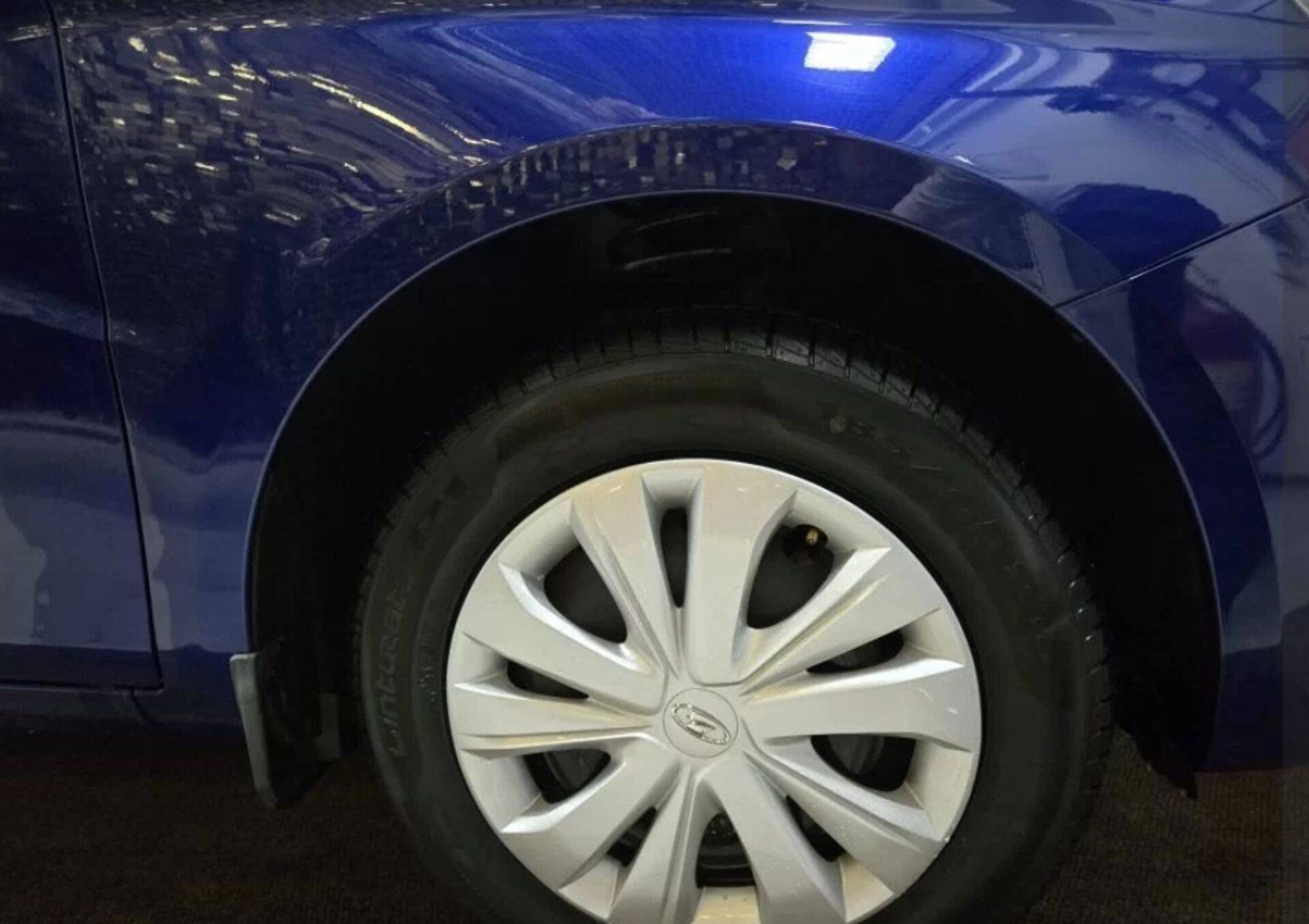 Lada Vesta седан Life 24 1.6 106hp AT