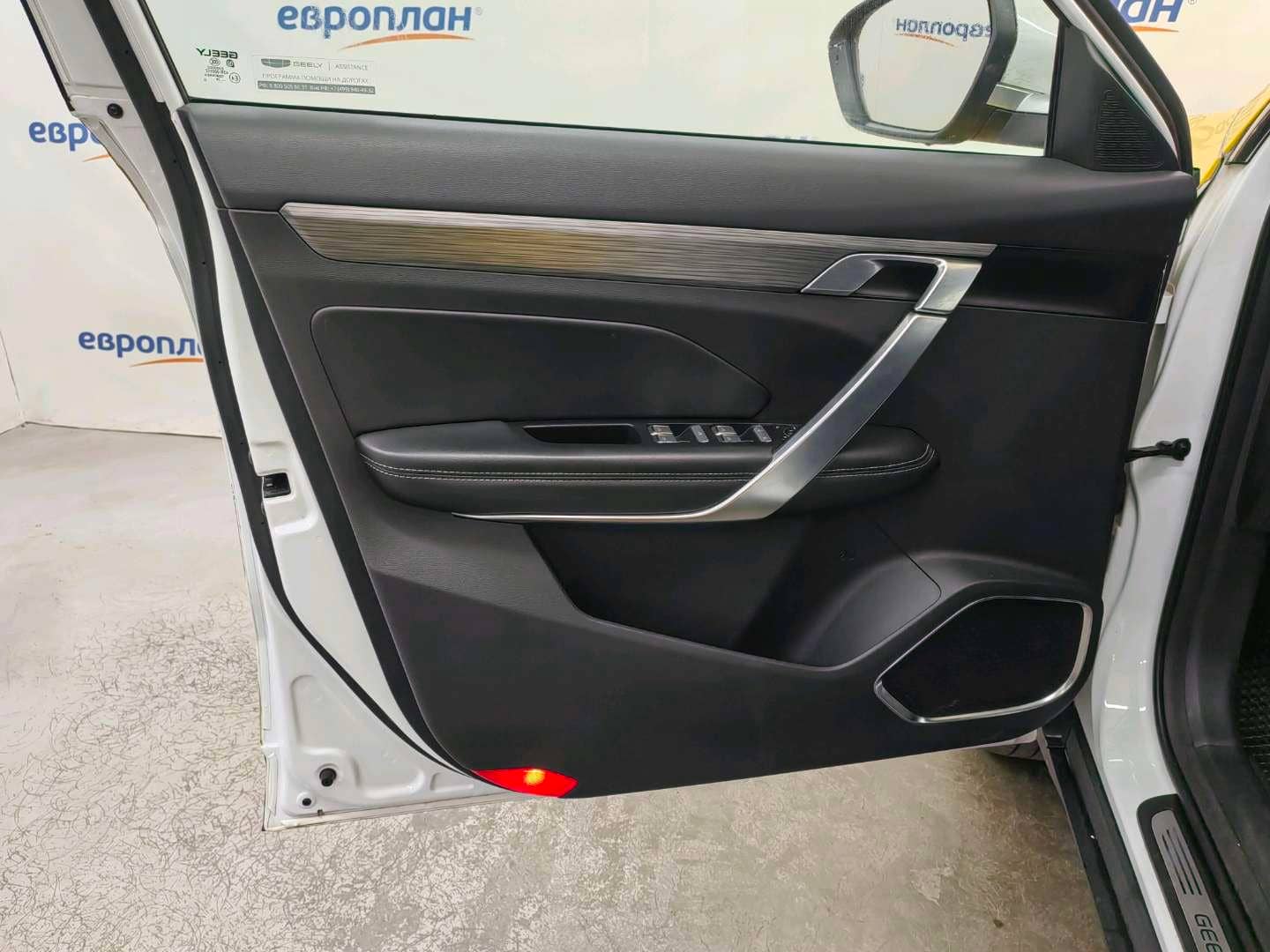 Geely Atlas Pro,  327 621 км, 2024 года в лизинг