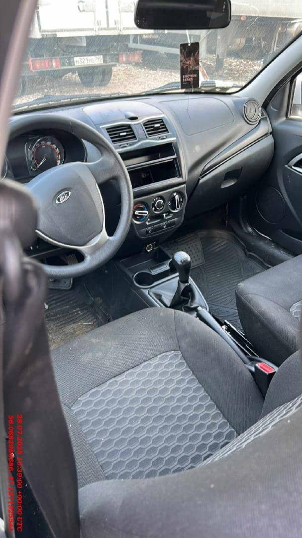 Lada Granta седан,  50 000 км, 2023 года