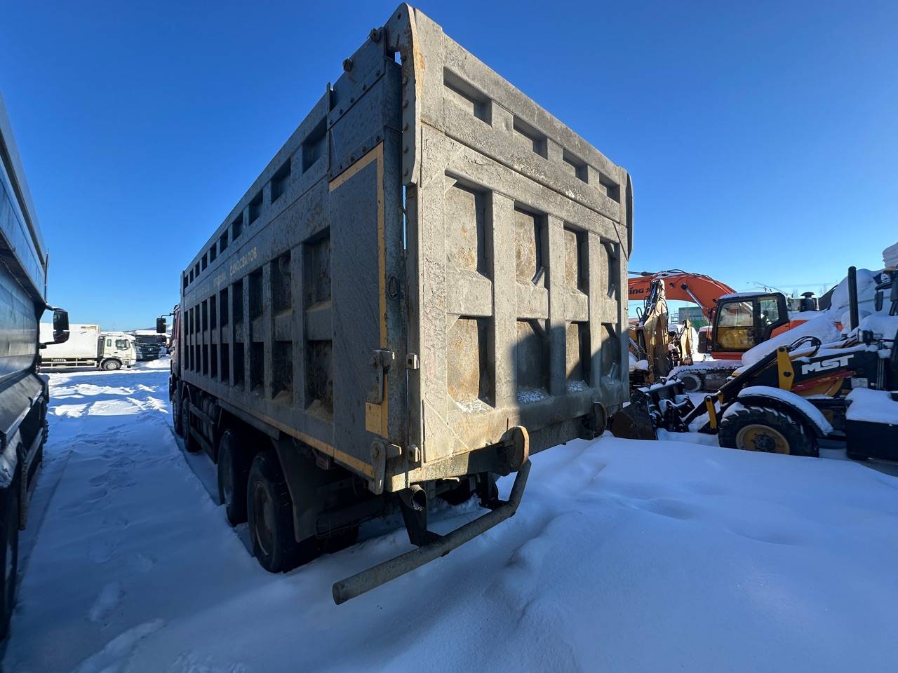 HOWO ZZ3407S3867Е 8х4,  268 880 км, 2022 года в лизинг