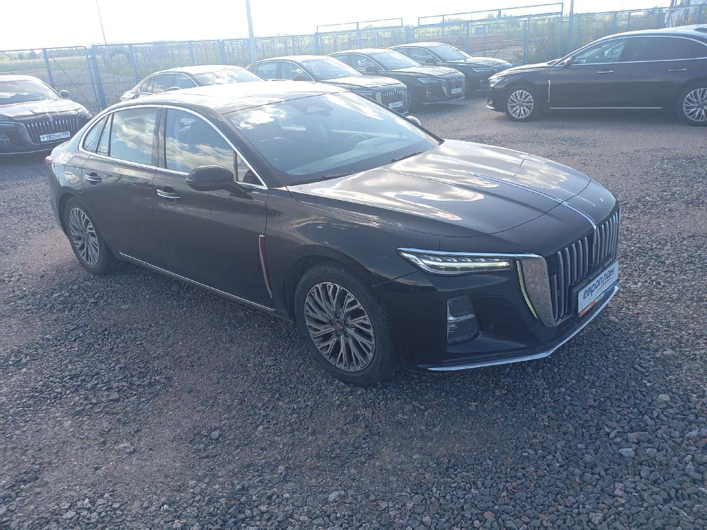 Hongqi H5,  108 881 км, 2024 года в лизинг