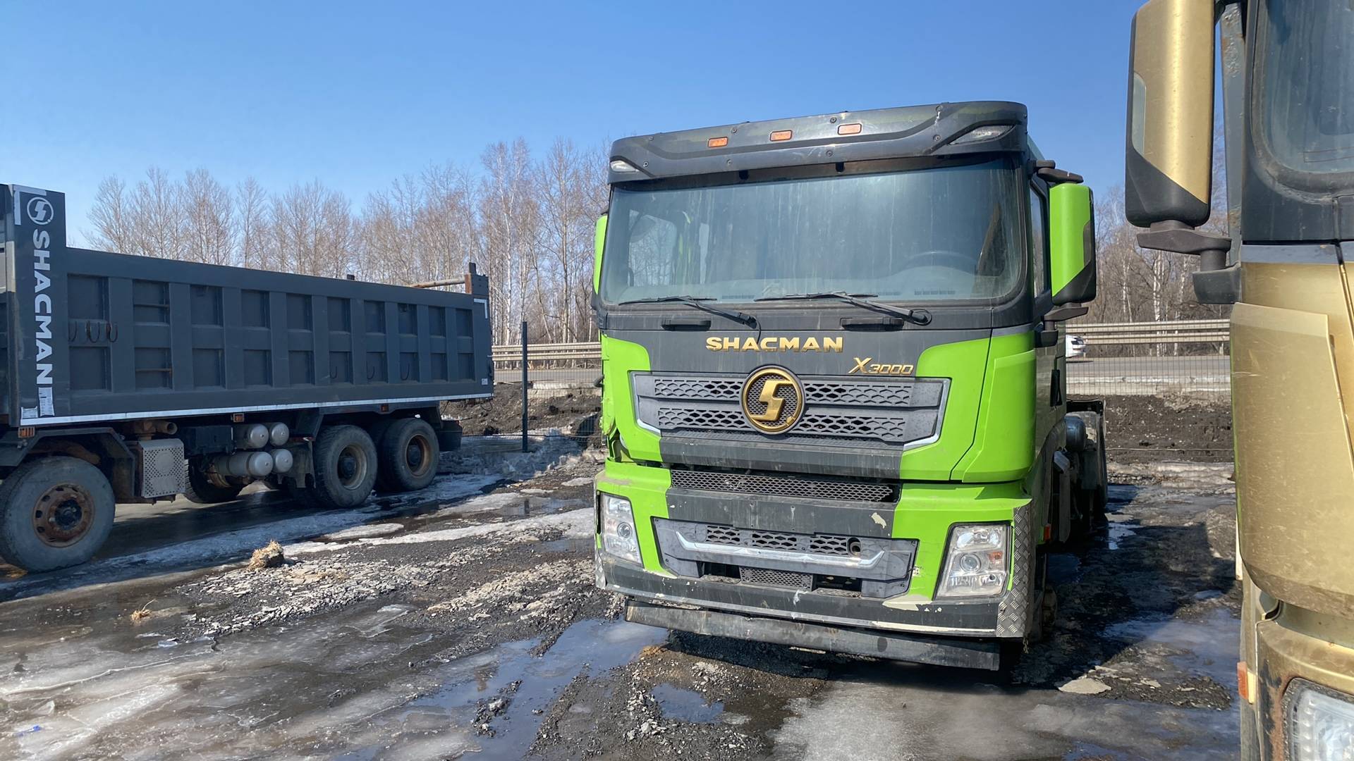 Shacman SX4256DV385,  42 932 км, 2022 года