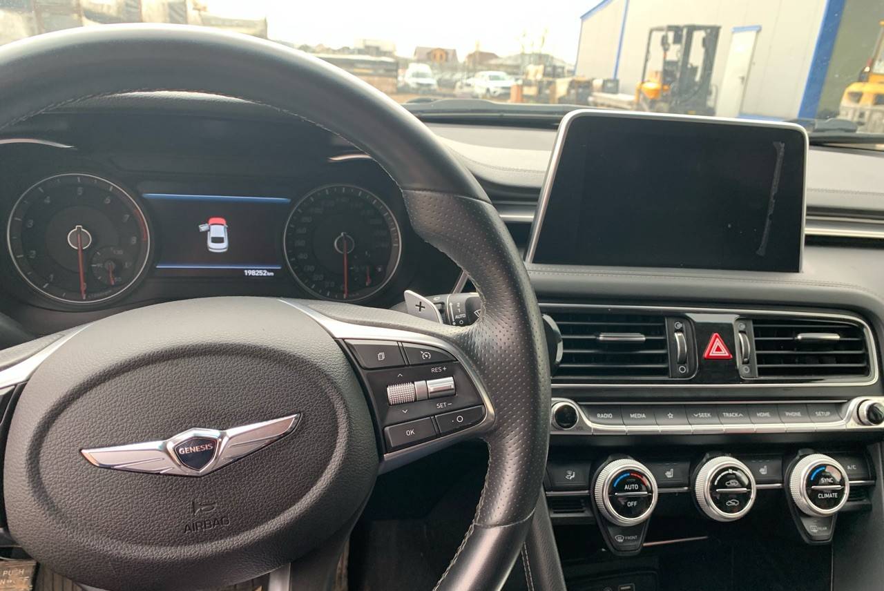 Genesis G70,  198 252 км, 2019 года в лизинг