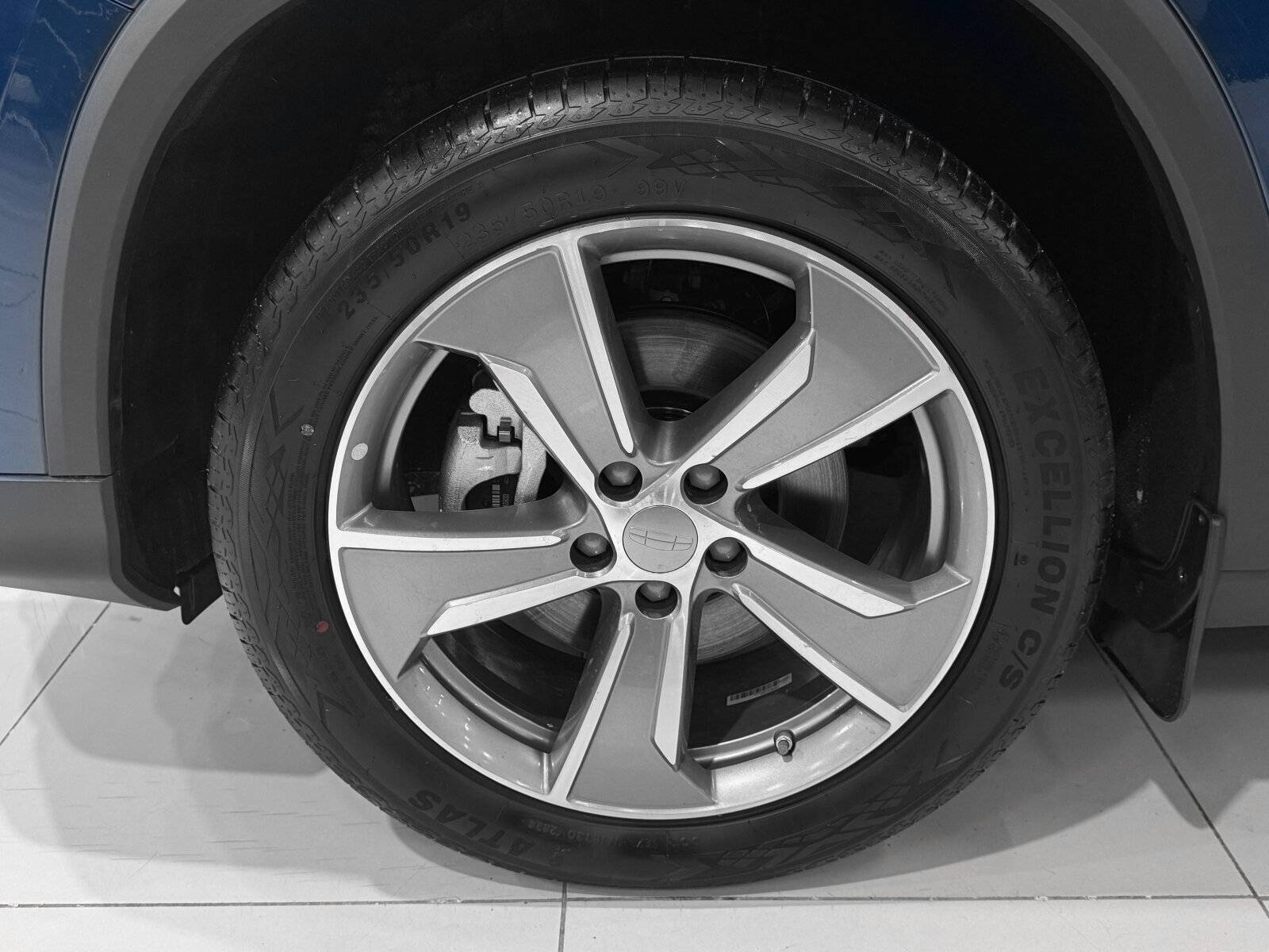 Geely Okavango Flagship 2.0T 7DCT 2WD