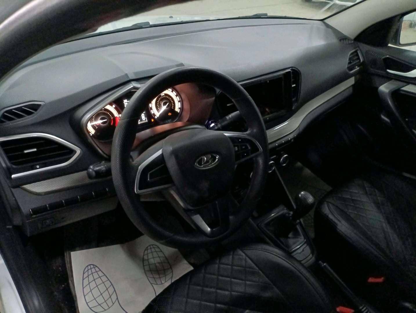 Lada Vesta седан,  200 000 км, 2023 года в лизинг