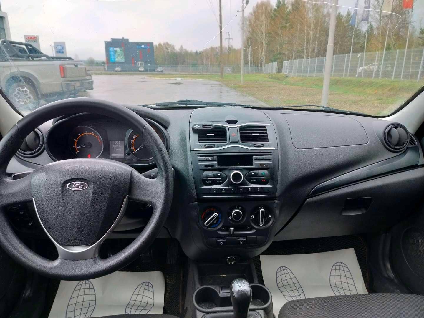 Lada Granta лифтбек,  186 243 км, 2024 года в лизинг